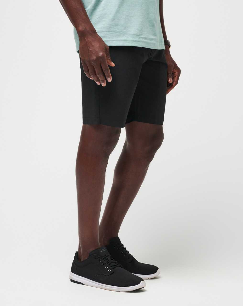 Black Travis Mathew Beck Short 9.5in | UAEK14827