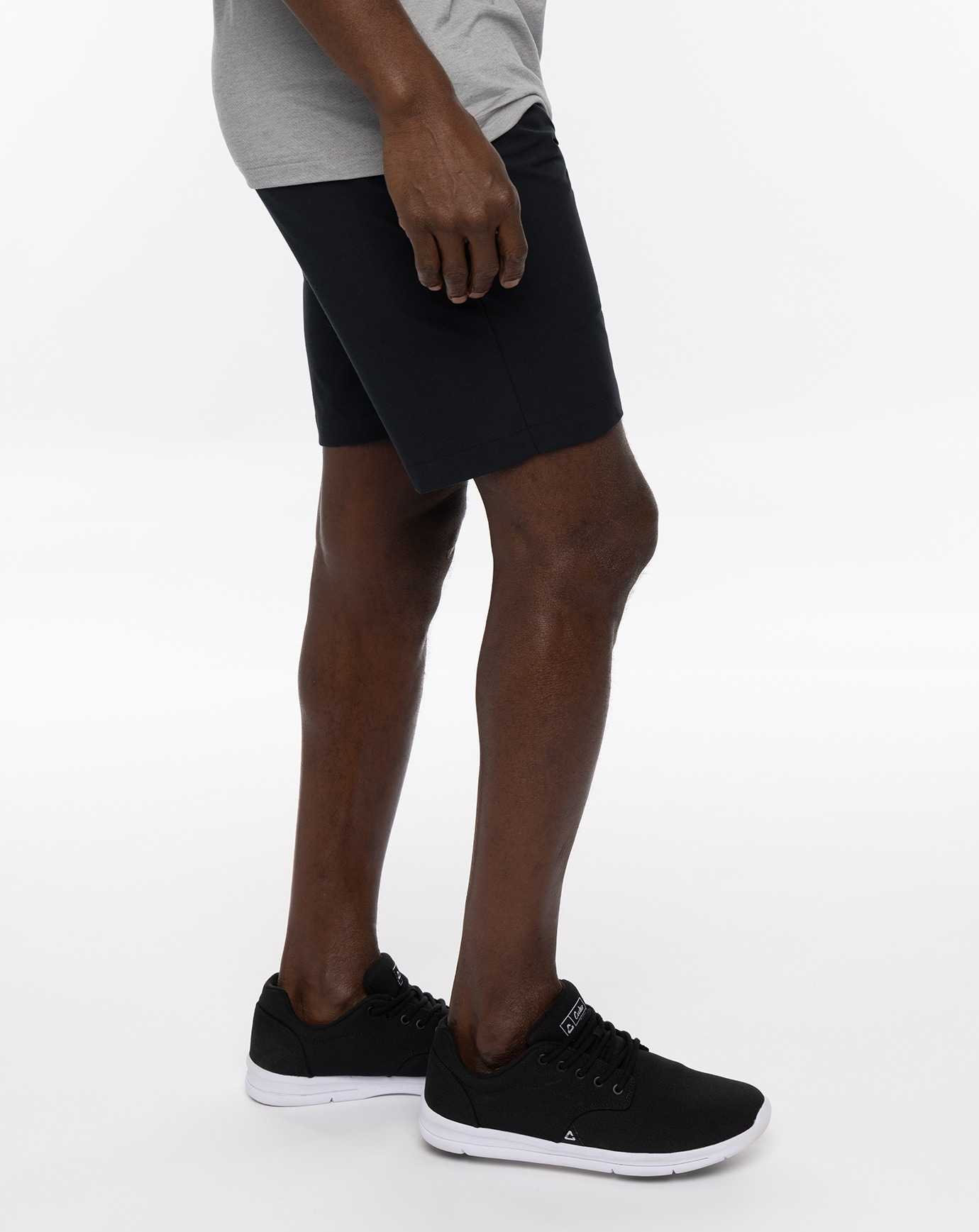 Black Travis Mathew Bermuda Short 8in | HXKR72613