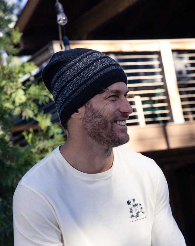 Black Travis Mathew Slow Drift Beanie | DVAH52469