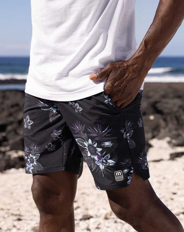 Black Travis Mathew Tiki Time Boardshort | PIGR67189