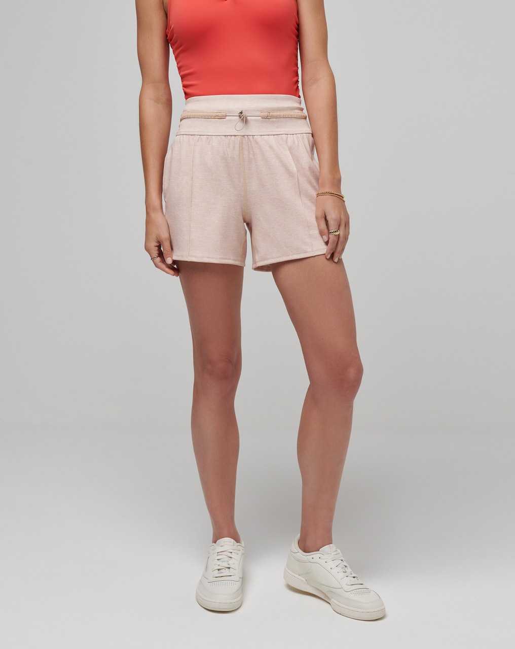 Heather Cuban Sand Travis Mathew Queenstown Moveknit Short | VOHY21950