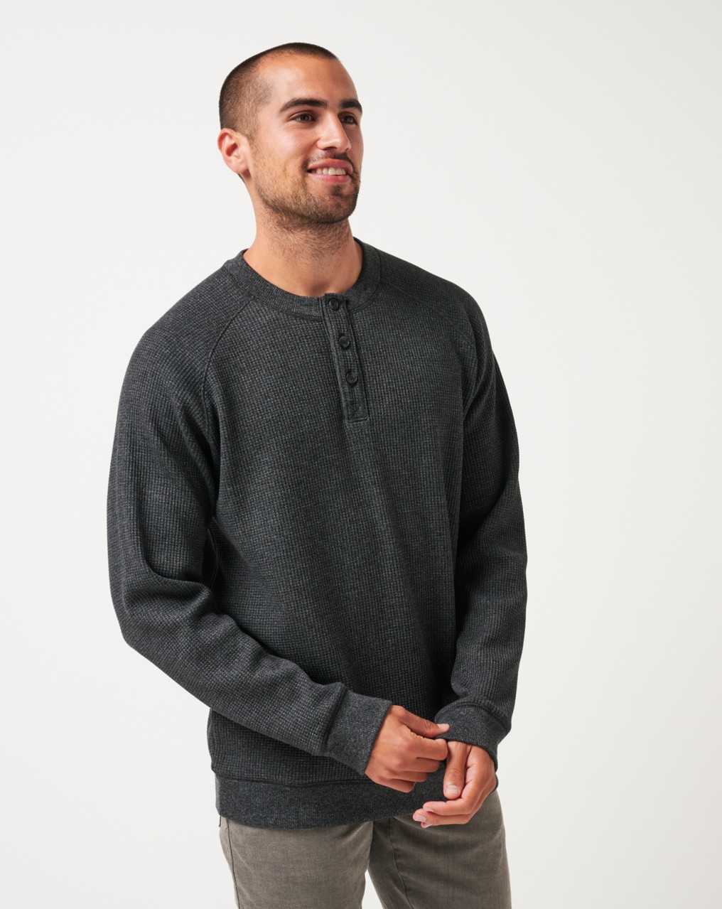 Heather Dark Grey Travis Mathew Storm Brew Cloud Waffle Henley | MBVL41789