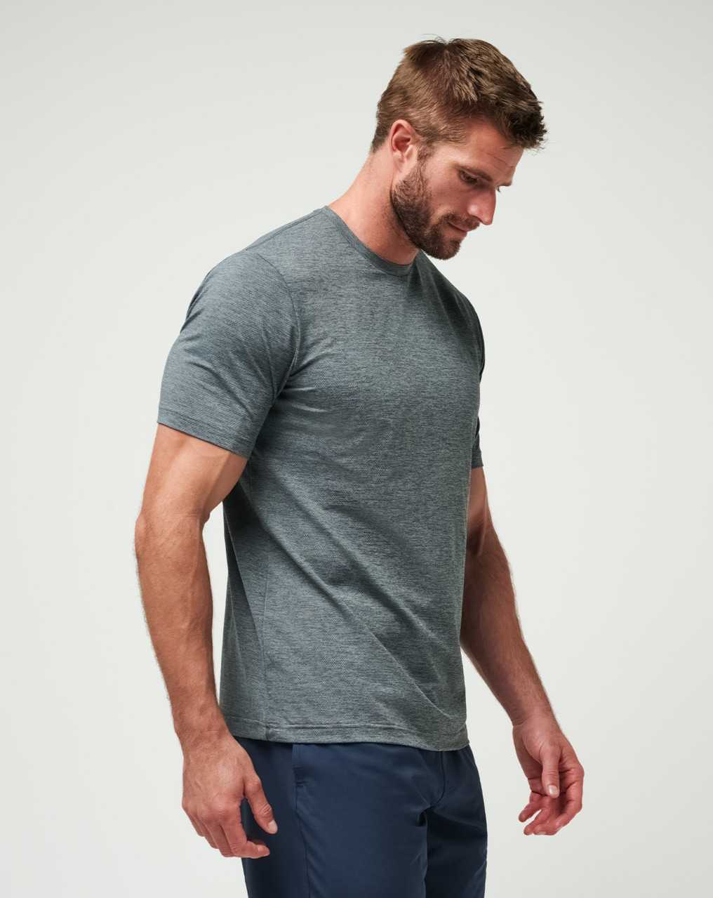 Heather Grey Travis Mathew Scenic Vista Active Tee | RHPE49150