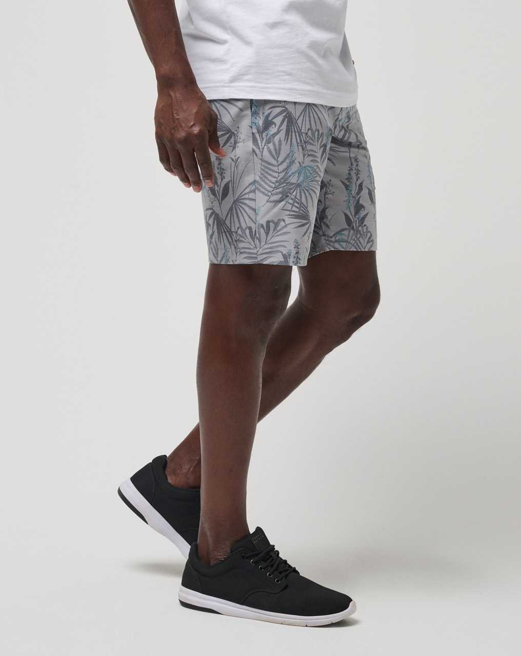 Heather Light Grey Travis Mathew Garden Isle Short 9in | KZNH36791