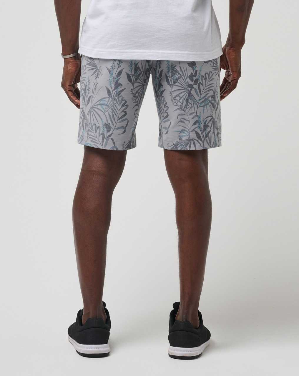 Heather Light Grey Travis Mathew Garden Isle Short 9in | KZNH36791