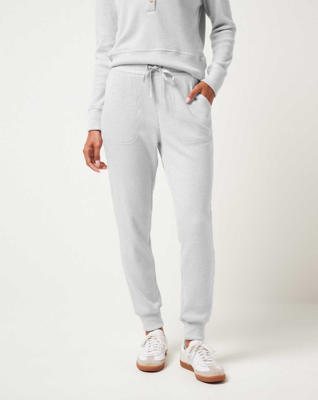 Heather Light Grey Travis Mathew Long Weekend Jogger | UABI37205