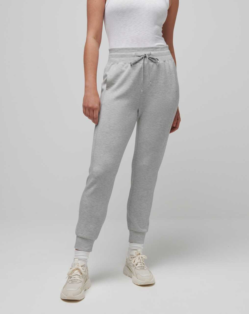 Heather Light Grey Travis Mathew Skyloft Soft Jogger | SQOB34516