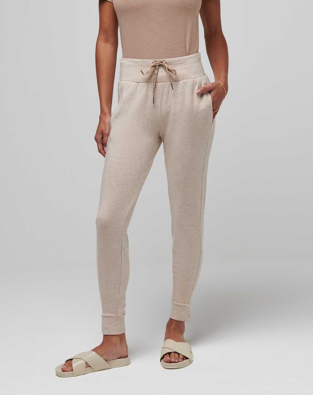 Heather Natural Travis Mathew Cloud Terry Tie Jogger | GDIB56304