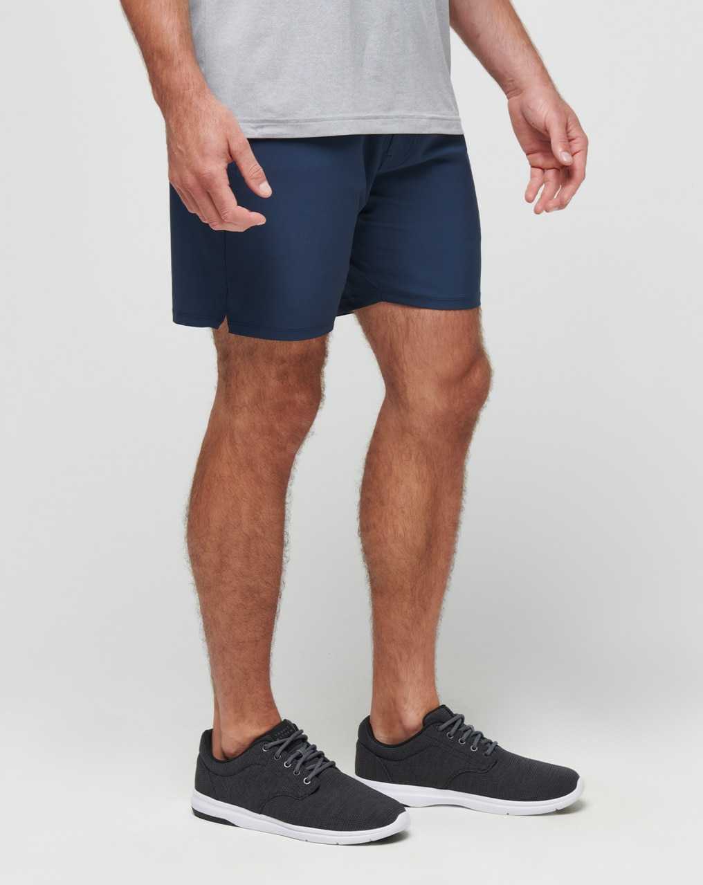 Mood Indigo Travis Mathew Wanderlust E-waist Short 7.5in | SQZO51839