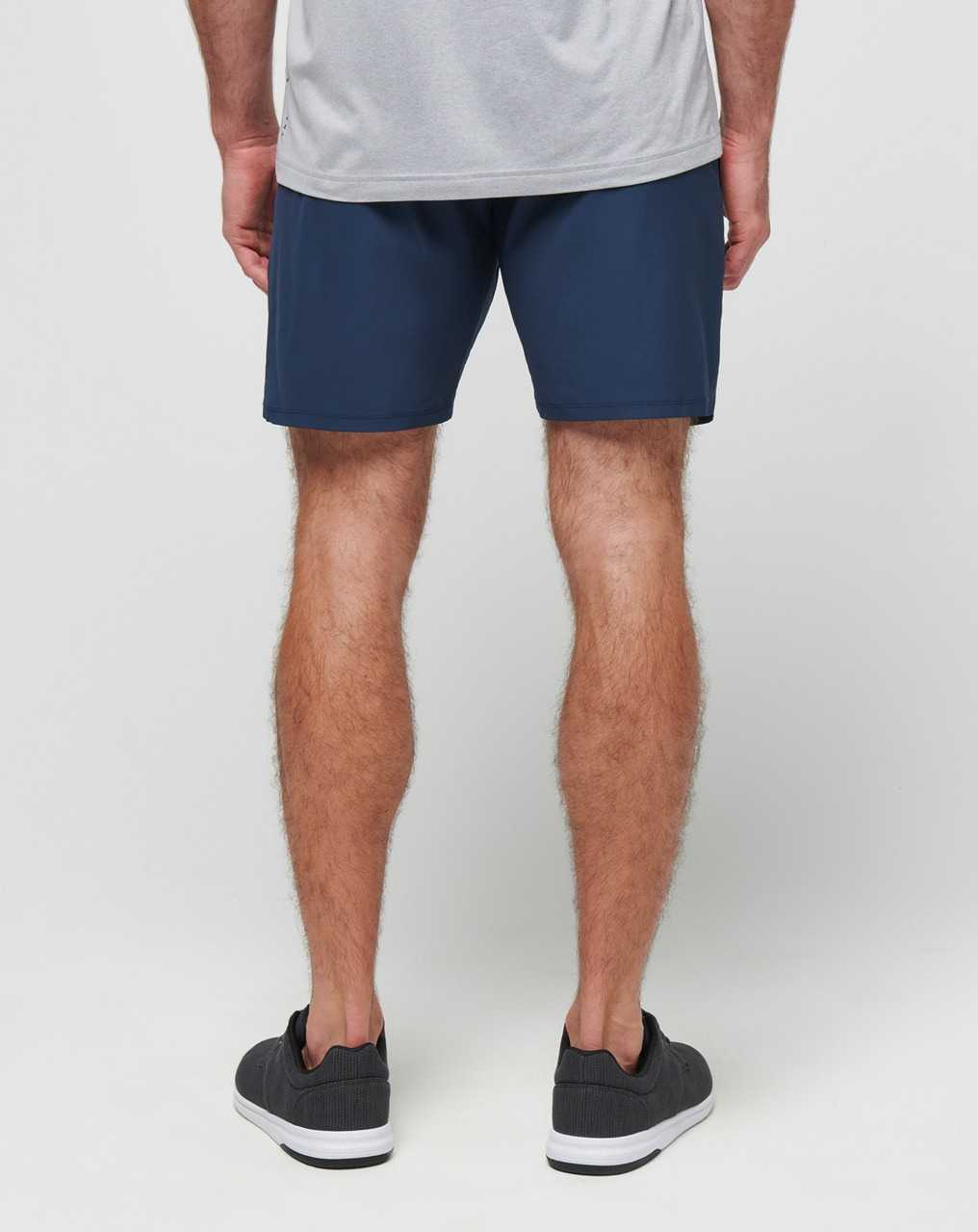 Mood Indigo Travis Mathew Wanderlust E-waist Short 7.5in | SQZO51839