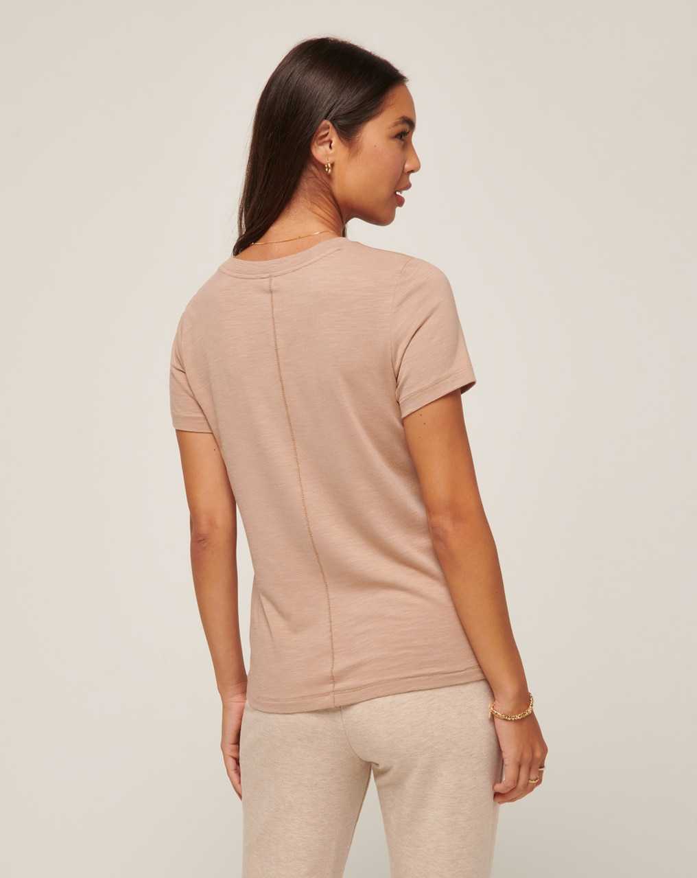 Natural Travis Mathew Cloud Jersey Tee | KVGO42610