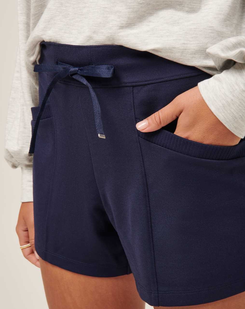 Navy Travis Mathew Friday Ponte Pocket Short | MNGD40329