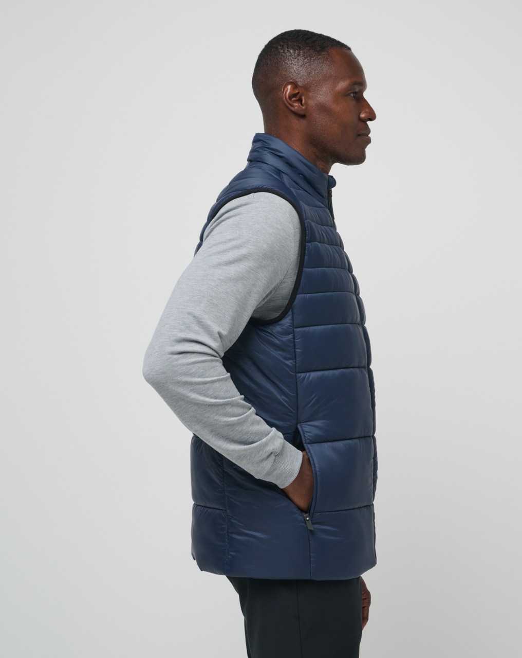 Total Eclipse Travis Mathew Aves Tech Puffer Vest | TZGH21589