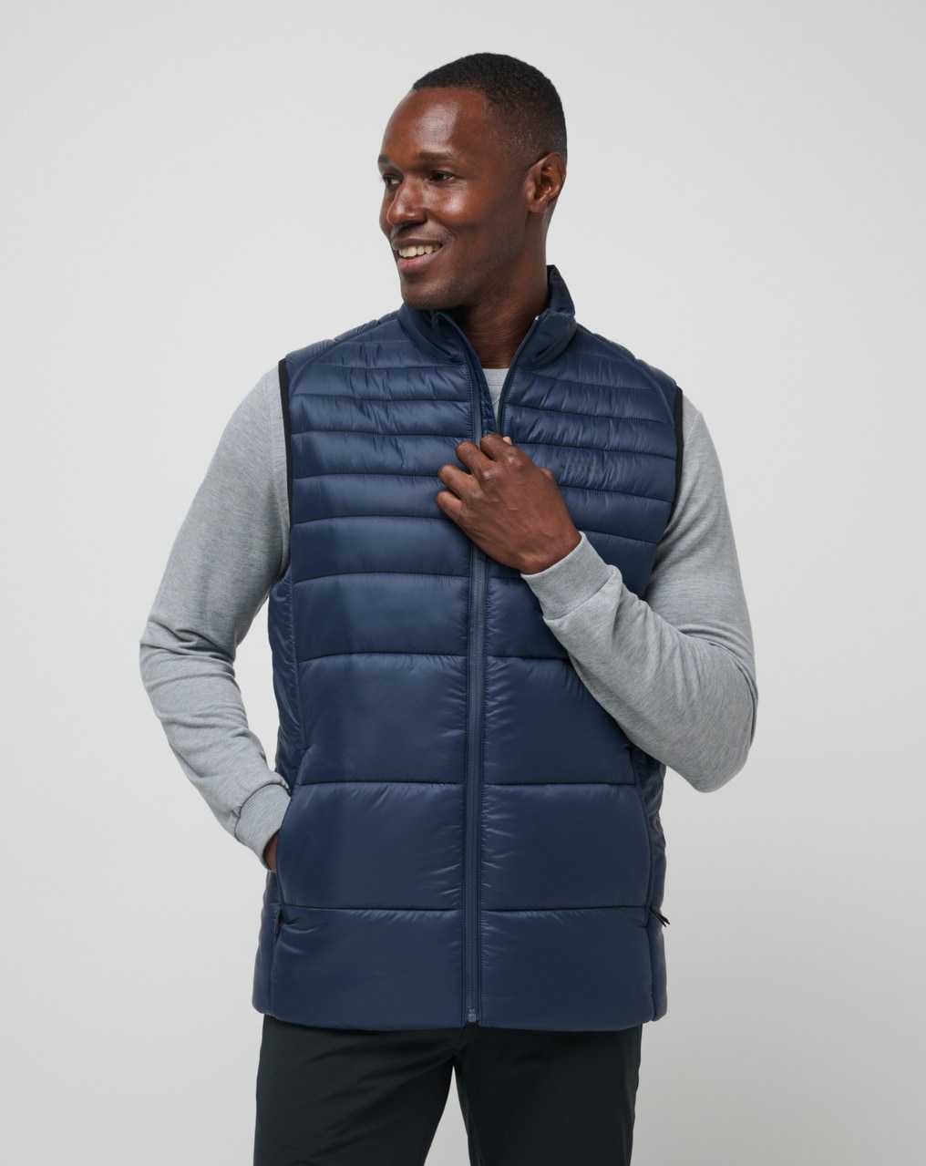 Total Eclipse Travis Mathew Aves Tech Puffer Vest | TZGH21589