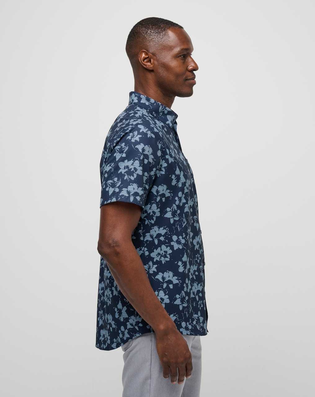 Total Eclipse Travis Mathew Bombadier Button-up | BPFI50341